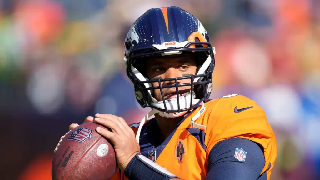 Russell Wilson Sends Cryptic Signal to Broncos and Fans After Benching